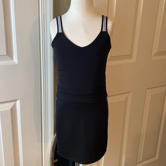 Cheryl Creations 2 Piece Dressy Outfit with n Like New Condition - Picture 1 of 11
